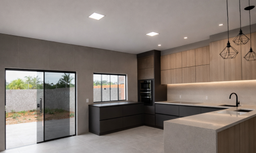 Espaço moderno integrado e iluminado